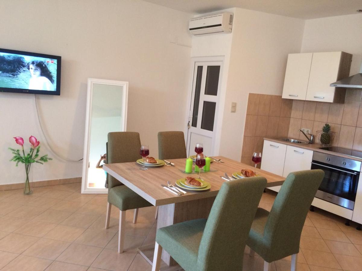 Studio Trogir Romina Lägenhet Plano Exteriör bild